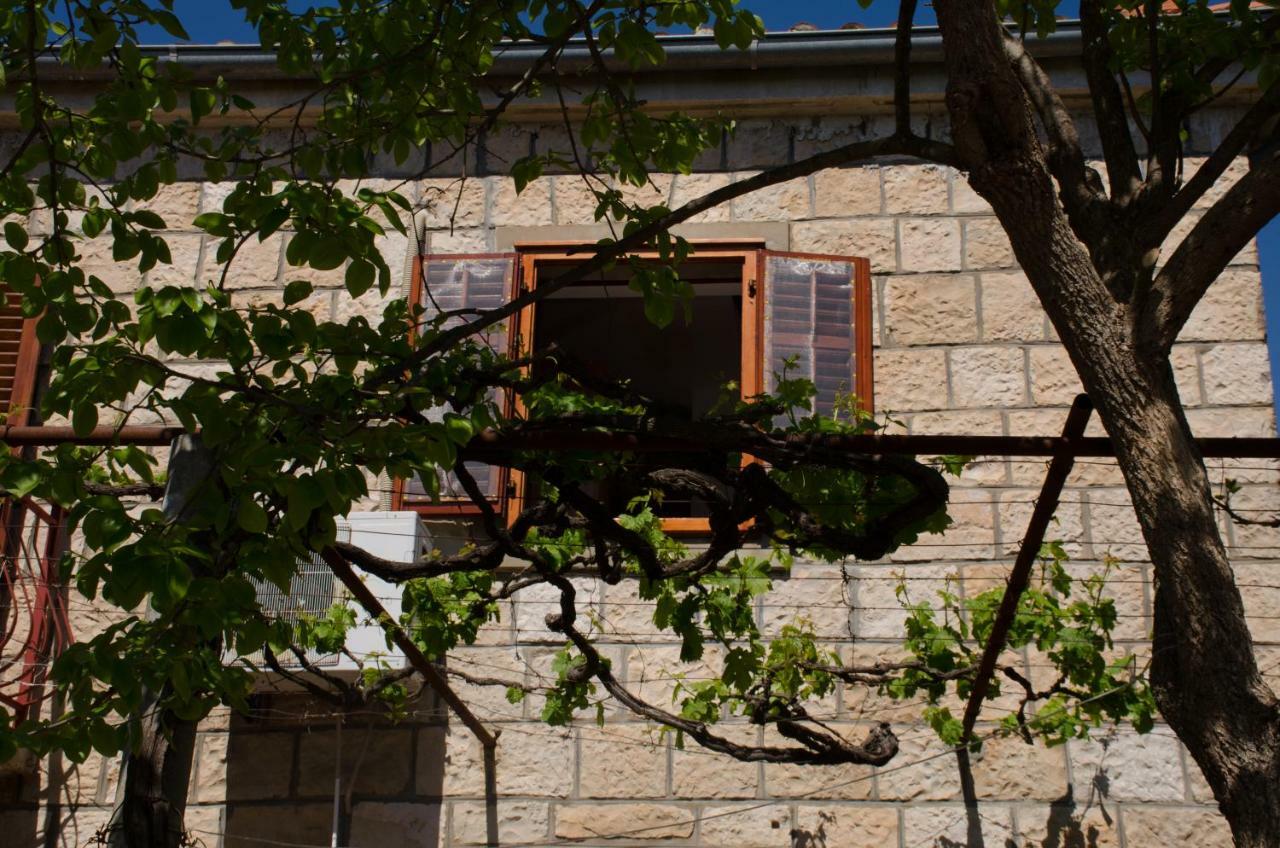 Apartment A&T Countryside Чилипи Экстерьер фото