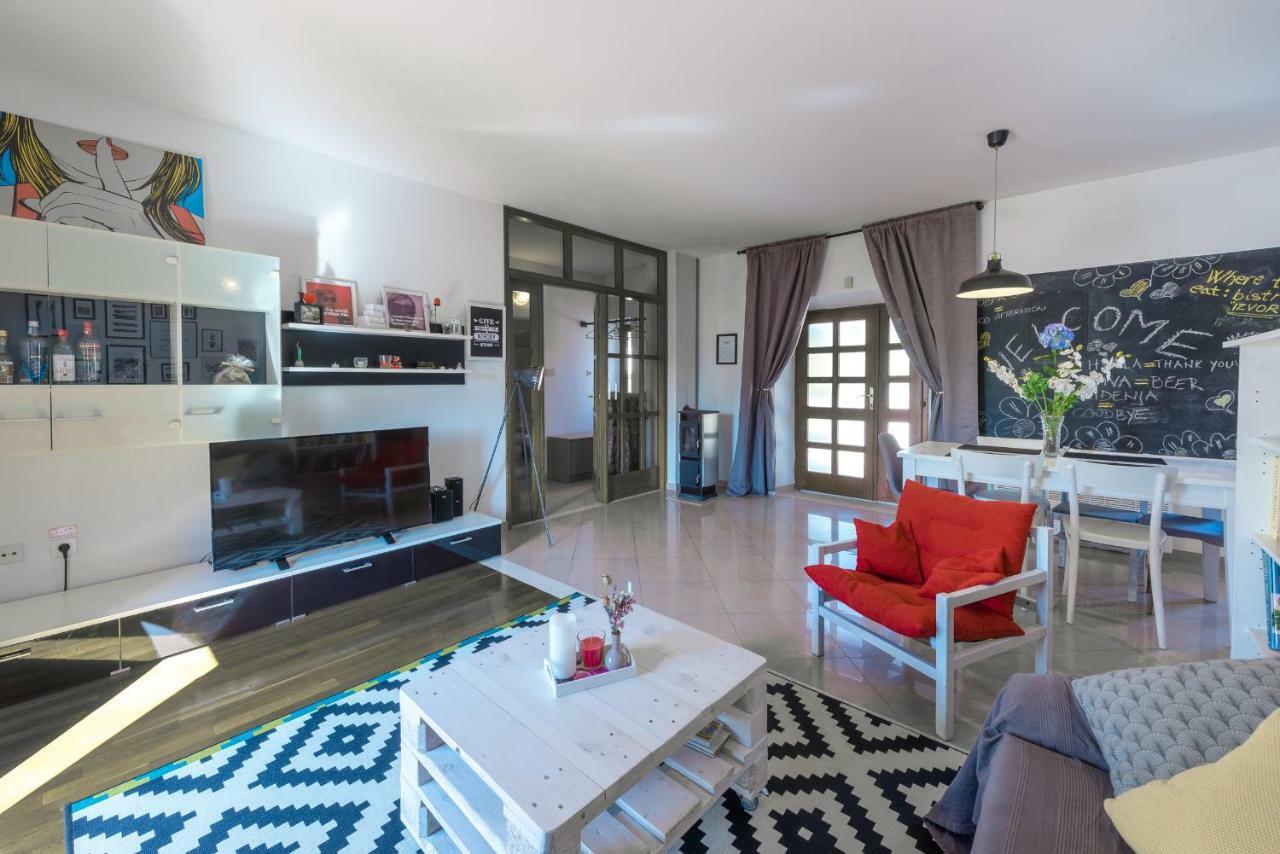Apartment A&T Countryside Чилипи Экстерьер фото